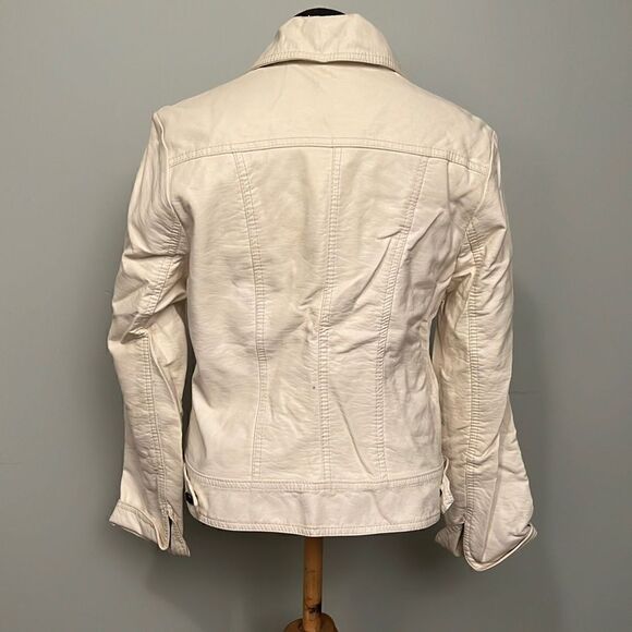 Candies Women's Cream Full Zip Ruffle Faux Leather Jacket - Picture 4 of 12